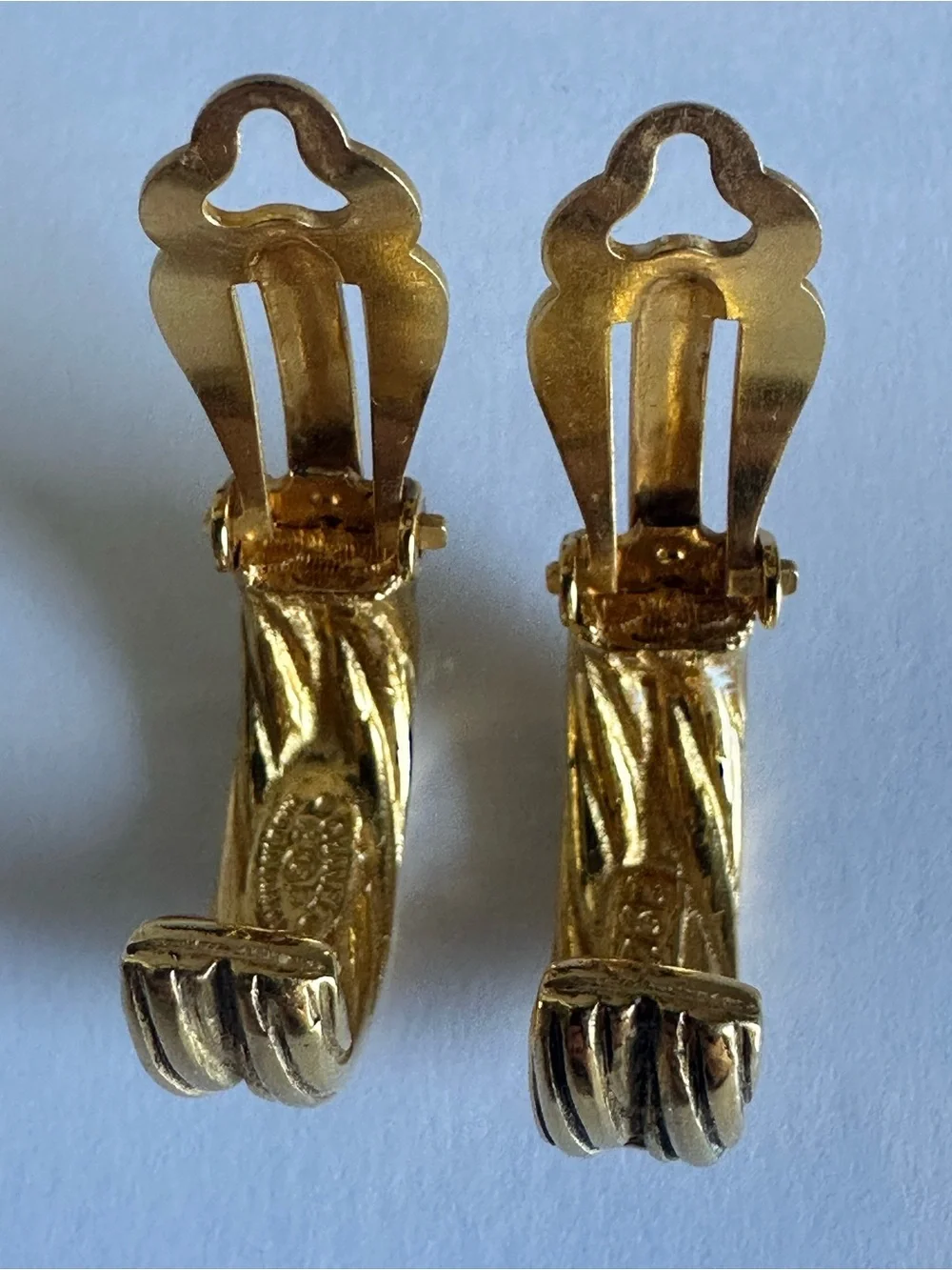 Vintage CHANEL 93P Gold Plated Ribbed CC Hoop Clip-On Earrings w/ Box